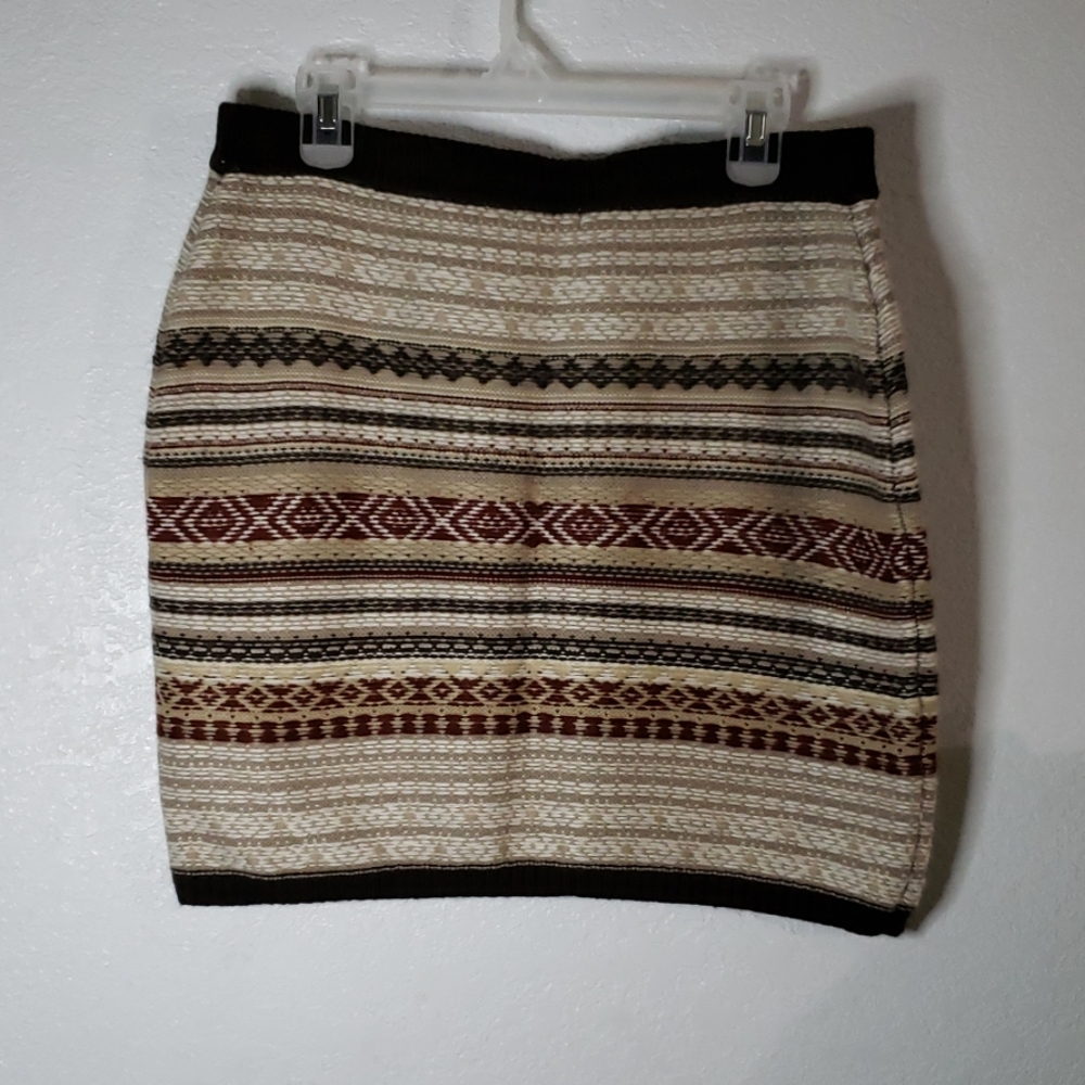 Maurices large acrylic knit skirt - Picture 2 of 4